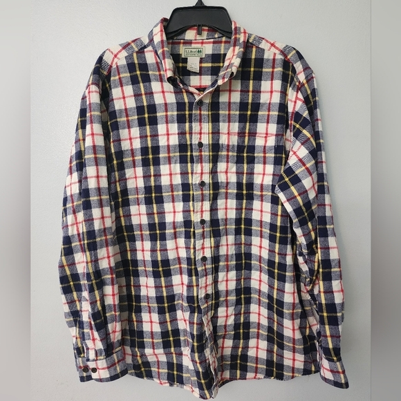 L.L. Bean Scotch Plaid Flannel Shirt Size XL - Picture 1 of 8